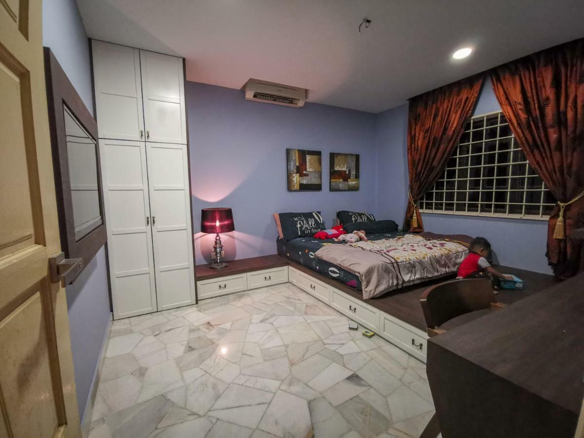 Ria Homestay Johor Bahru Exterior photo