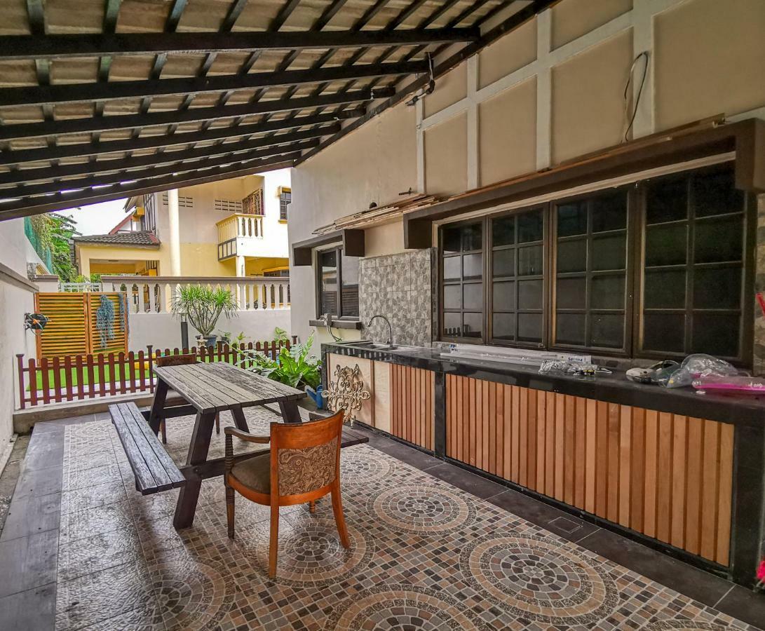 Ria Homestay Johor Bahru Exterior photo